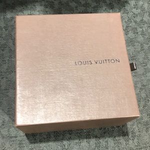 Louis Vuitton box